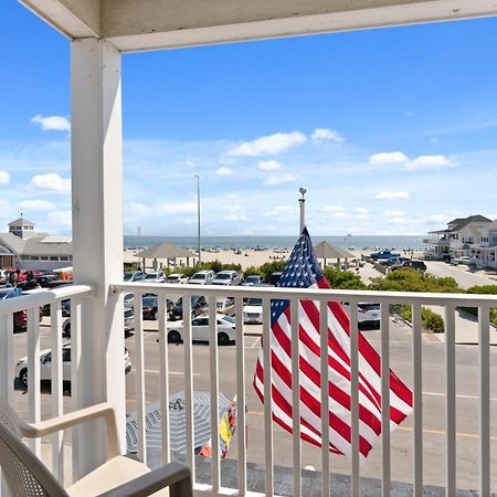 Water Views - Private Balcony - The Americana Хэмптон Экстерьер фото