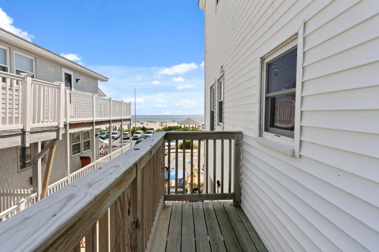 Water Views - Private Balcony - The Americana Хэмптон Экстерьер фото
