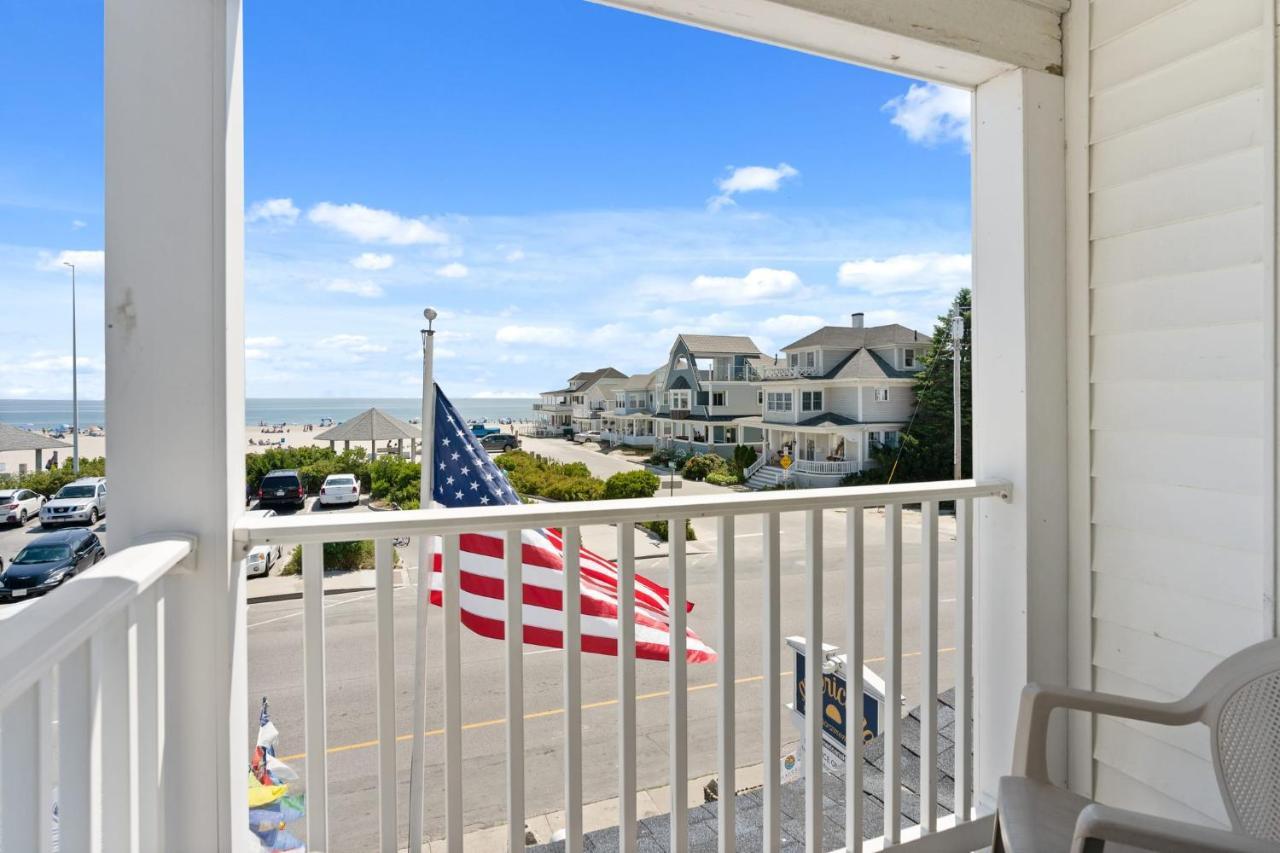 Water Views - Private Balcony - The Americana Хэмптон Экстерьер фото
